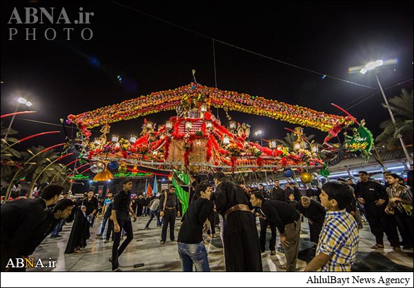 عزاداری عزاداران حسینی در بین‌الحرمین